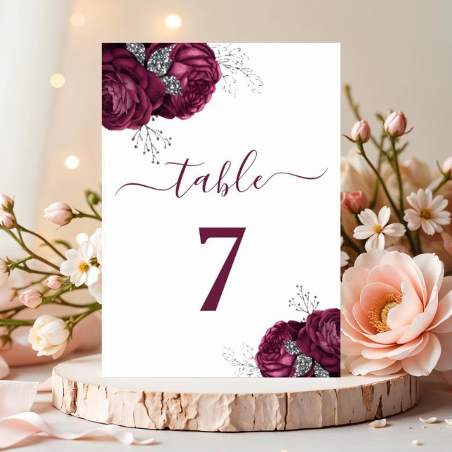 Eleganta burgunderfärgade pioner Blommig Bordsnummer (Elegant Floral Burgundy Peonies Table Number)
