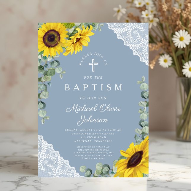 Eleganta dammiga blå solrosor Kors Döpelse  Inbjudningar (Elegant Dusty Blue Sunflowers Cross Baptism Invitation)
