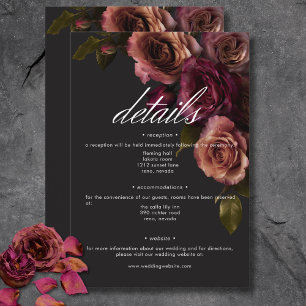 Eleganta dämpade roströda och vinröda blomdetails tilläggskort