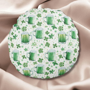 Eleganta gröna ölmuggar och Shamrocks vita Rund Kudde