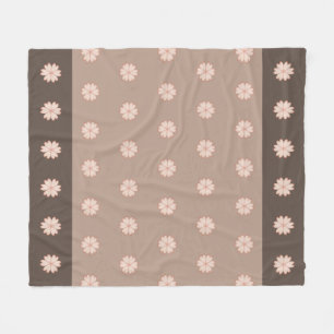 Eleganta hjärtblommor i brunt och beige fleecefilt