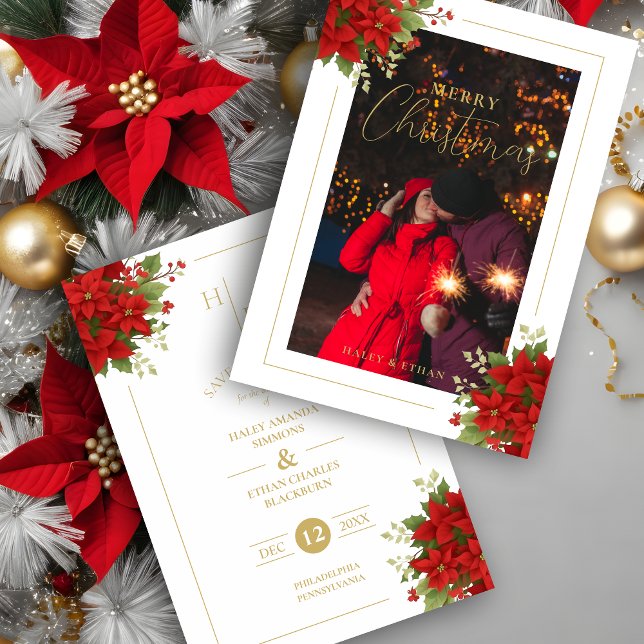 Eleganta Initialer Blommiga Julbuketter Foto Spara Datumet (Chic Initials Floral Christmas Bouquets Holidays Card as a Wedding Photo Save the Date Card.)