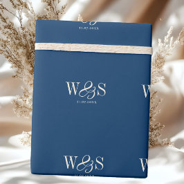 Eleganta initialer för brudpar i marinblått presentpapper