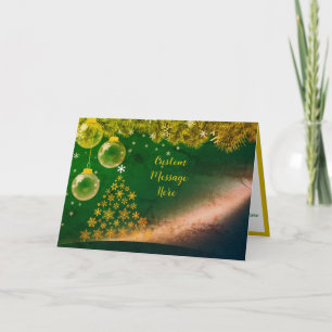 Eleganta julgransprydnader i guld med personlig te kort