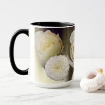 Eleganta krämiga blommor