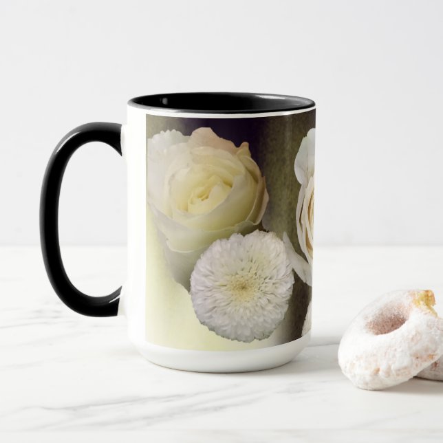 Eleganta krämiga blommor mugg (Med munk)