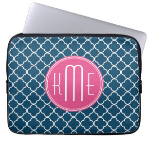 Eleganta marinblåa Quatrefoil med den rosa Laptop Fodral