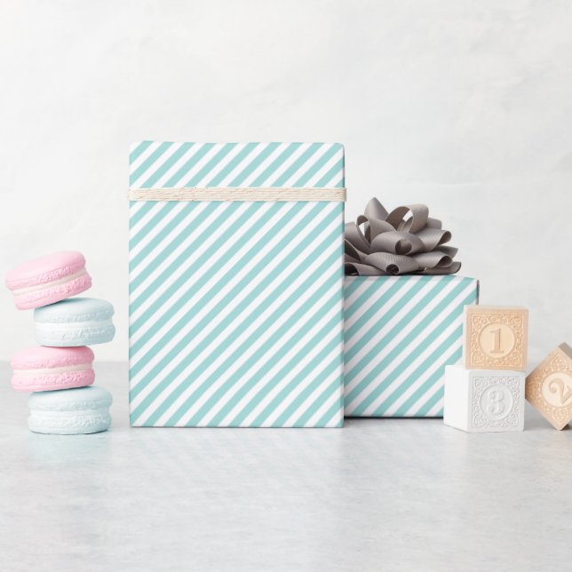 Eleganta mintgröna ljusa akvamarina turkosa randig presentpapper (Baby Shower)
