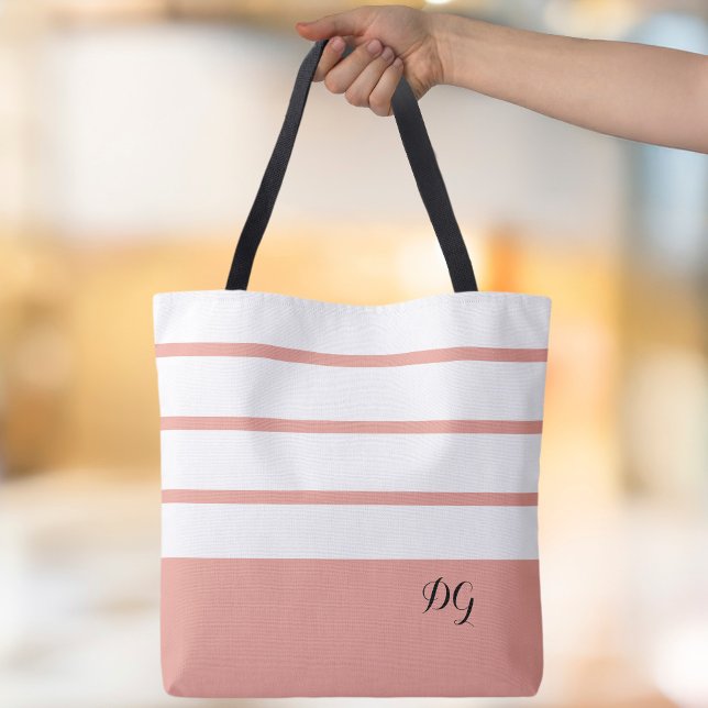Eleganta moderna djärva ränder Monogram Initialer  Tygkasse (Elegant Modern Bold Stripes Monogram Initials Pink & White Canvas Shopping Shoulder Tote Bag)