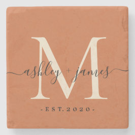 Eleganta Monogram Namn Bröllopsdatum Bränt Orange Stenunderlägg