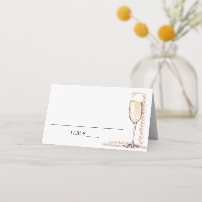 Eleganta pärlor och Prosecco vikta platskort Placeringskort (Framsida)