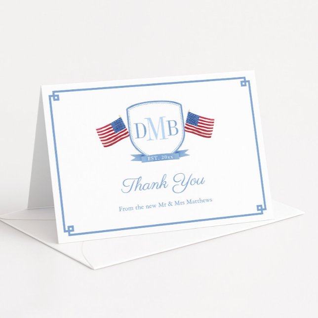 Eleganta Patriotiska Par Initialer Bröllop Tack Kort (Patriotice three letter triple monogram crest wedding thank you card design with USA flags)
