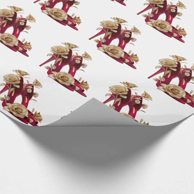 Eleganta röda högklackade skor med gyllene rosor presentpapper (Hörn)