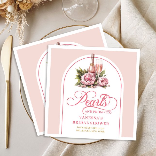 Eleganta rosa och förgyllda pärlhalsband under dus pappersservett (Elegant Blush and Gold Pearls Shower Napkin)