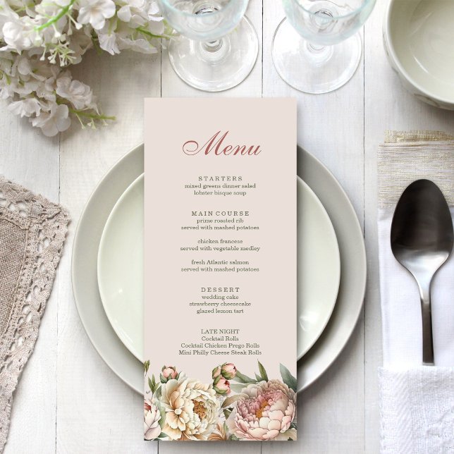 Eleganta rosa vattenfärgspioner menykort meny (Elegant Blush Watercolor Peonies Menu Card on a light wedding dinner table.)
