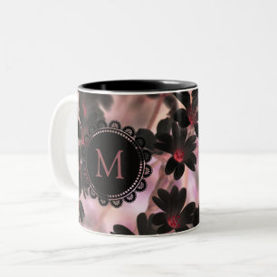 Eleganta svarta syrenblommor monogram Två-Tonad mugg