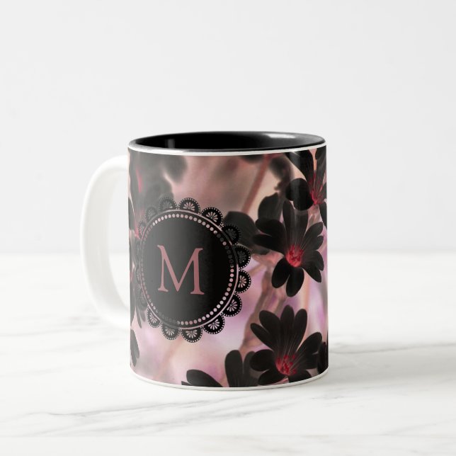 Eleganta svarta syrenblommor monogram Två-Tonad mugg (Framsida vänster)