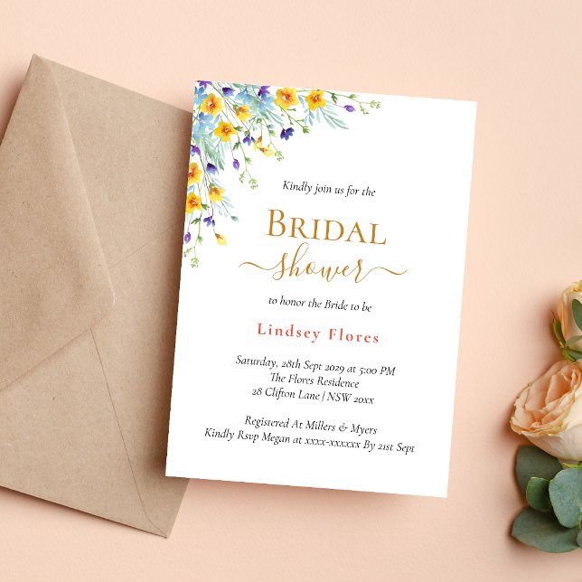 Eleganta trädgårdsblommor Guld Bröllopsdusch Inbjudningar (Elegant garden flowers gold invitation adds timeless charm to your bridal shower)