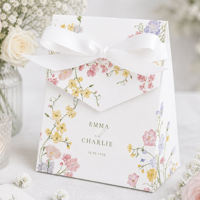 Eleganta  Vilda Blommor Grönt Skript Bröllop Presentaskar (Elegant Wildflowers Green Script Wedding Favor Boxes)