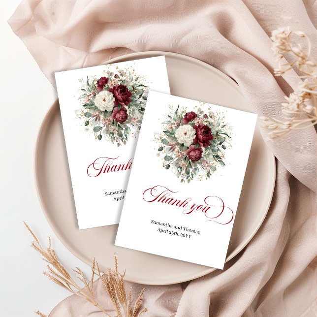 Eleganta vinröda blommor grönska guld tackkort tack kort (Chic Burgundy Flowers Greenery Gold Thank You Card)