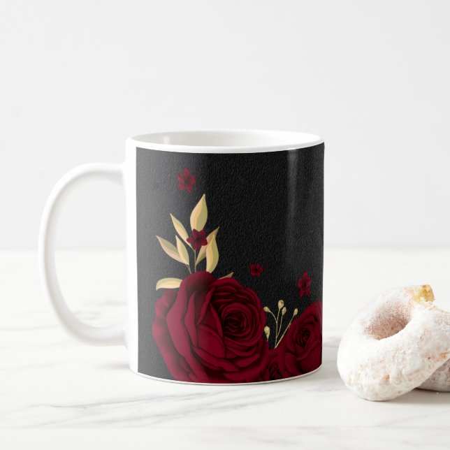 Eleganta vinröda blommor guld svart kaffemugg (Med munk)