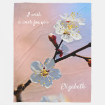 Eleganta vita japanska plommonblommor