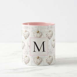 Eleganta vita rosa hjärtryddningar med monogram mugg