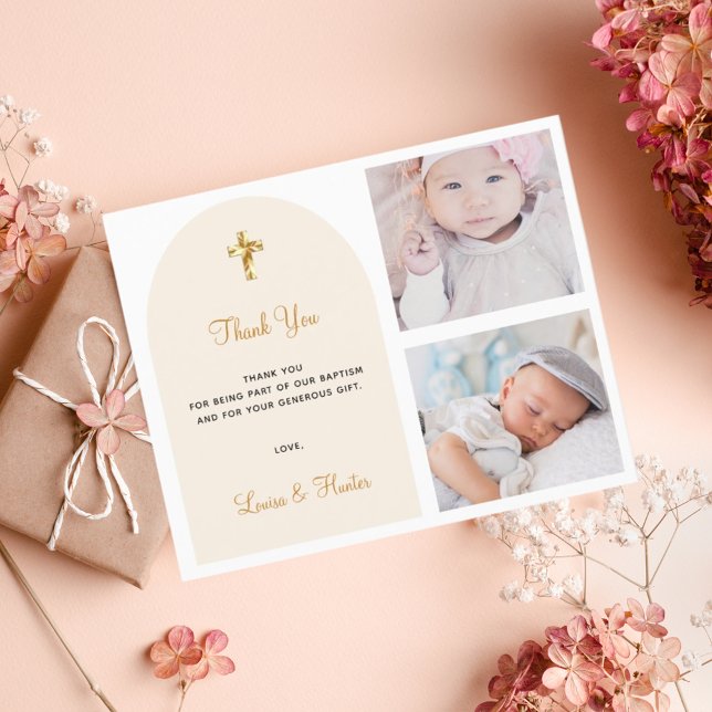 Eleganten för twillingar av budgetbaptism - fotoku (Skapare uppladdad)