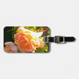 Elegantens blommigt för klassisk orange i persiko- bagagebricka