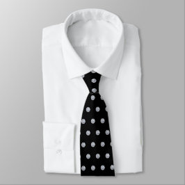 Elegantens diamanter på svart slips