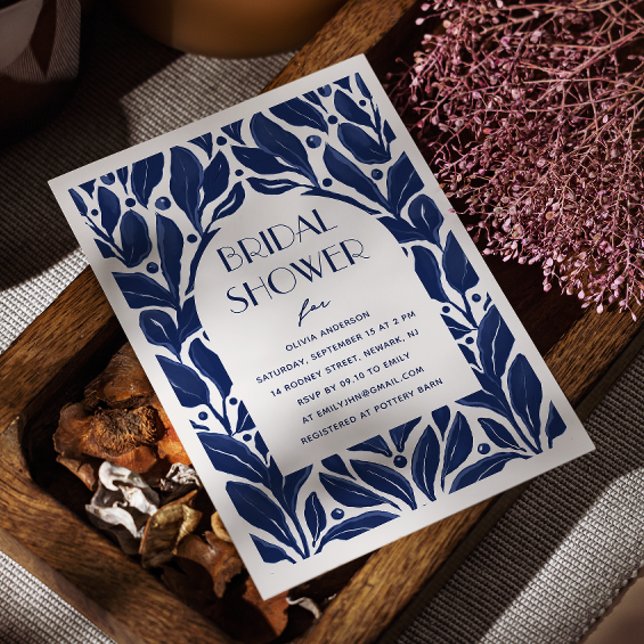 Elegantens moderna möhippa för marinblått blommigt inbjudningar (Skapare uppladdad)