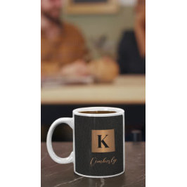 Elegantens moderna skript för svart guld namn i mo kaffemugg