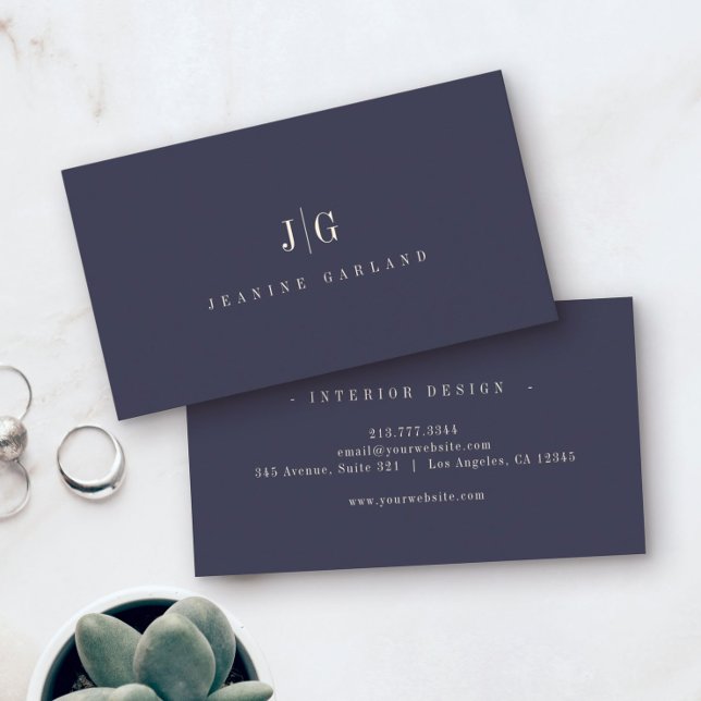 Elegantens Professionell Enkel monogram minimalt m Visitkort (Stylish, elegant and professional. Make this understated business card part of your branding!)