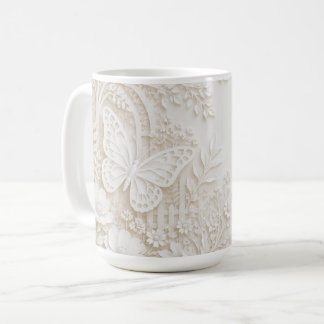 Eleganter Papercut Schmetterling mit Blumenrahmen Kaffemugg