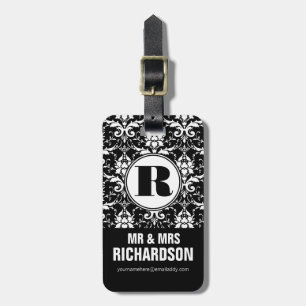 Elegantt damastast mönster Herr och Fru Monogram Bagagebricka
