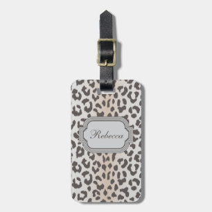 Elegantt leopardtryck med monogramen bagagebricka
