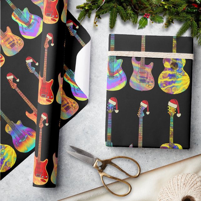 Elektriska Akustiska Gitarrer Färgglad Jul  Presentpapper (Christmas guitars wearing santa hats pattern black holiday wrapping paper for guitarist musicians )