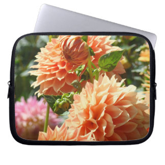 Elektronikväskor Julpresenter Orange Dahlior Laptop Sleeve