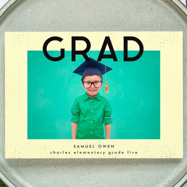 Elementary Black Gult Text Modern Two Photo Grad Meddelande (Skapare uppladdad)