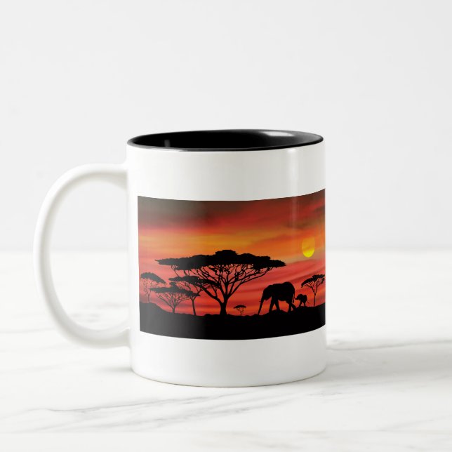 ELEPHANT AND Serengeti Sunset Två-Tonad Mugg (Vänster)