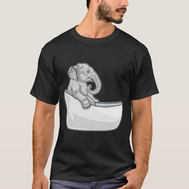 Elephant Bathe Bathtub T Shirt (Framsida)
