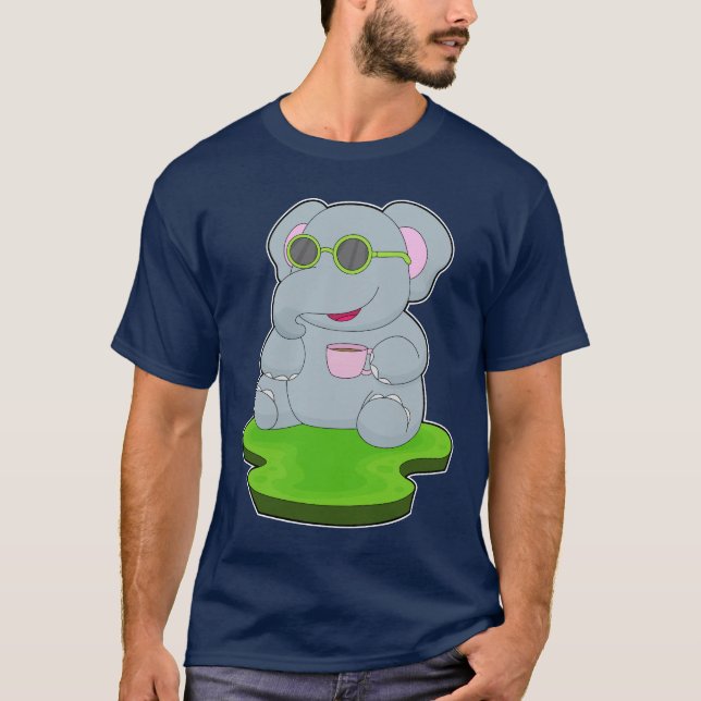 Elephant Coffee Cup T Shirt (Framsida)
