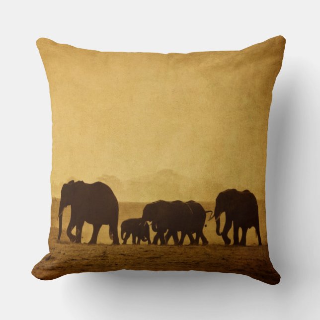Elephant Family Kudde (Framsida)