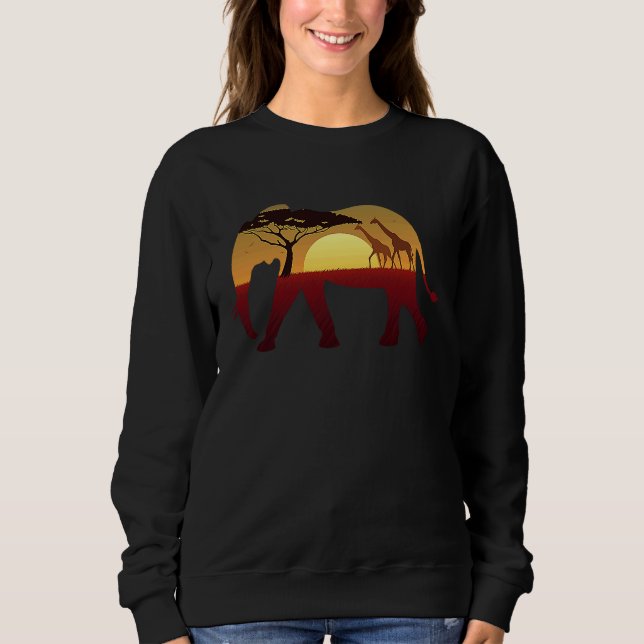 Elephant giraffe on the safari t shirt (Framsida)