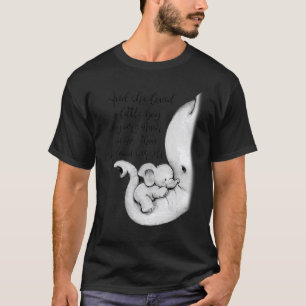 Elephant Mamma Boy och hon älskade en liten pojke T Shirt