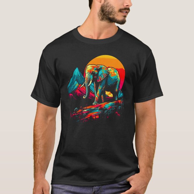 Elephant Mountain T Shirt (Framsida)