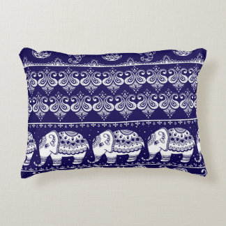 Elephant, paisley: stammen vintage mönster. prydnadskudde
