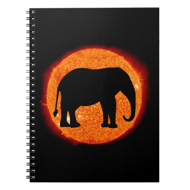 Elephant Profile Solar Eclipse Anteckningsbok (Framsidan)