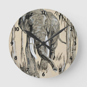 Elephant Strullande genom Wooded Savanna Art Rund Klocka