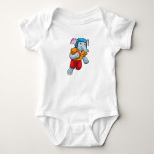 Elephant vid fotbollssportar t shirt